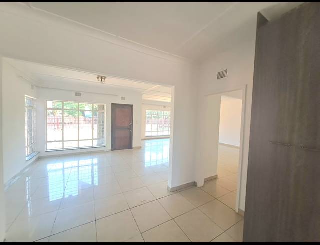3 BEDROOM HOUSE TO LET IN ARCON PARK
